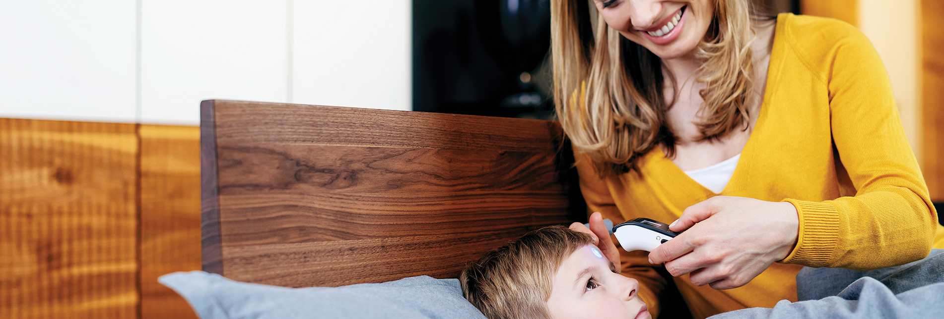 The Microlife NC 150 BT thermometer connects to the “Microlife Connected Health +” app by using Bluetooth® Smart and enables easy monitoring of the temperature.