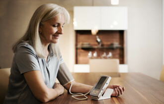 InUse_A6PC_woman-measurement-3-low