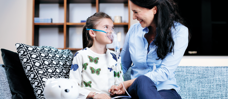 Effective inhalation with compressor nebuliser by Microlife.